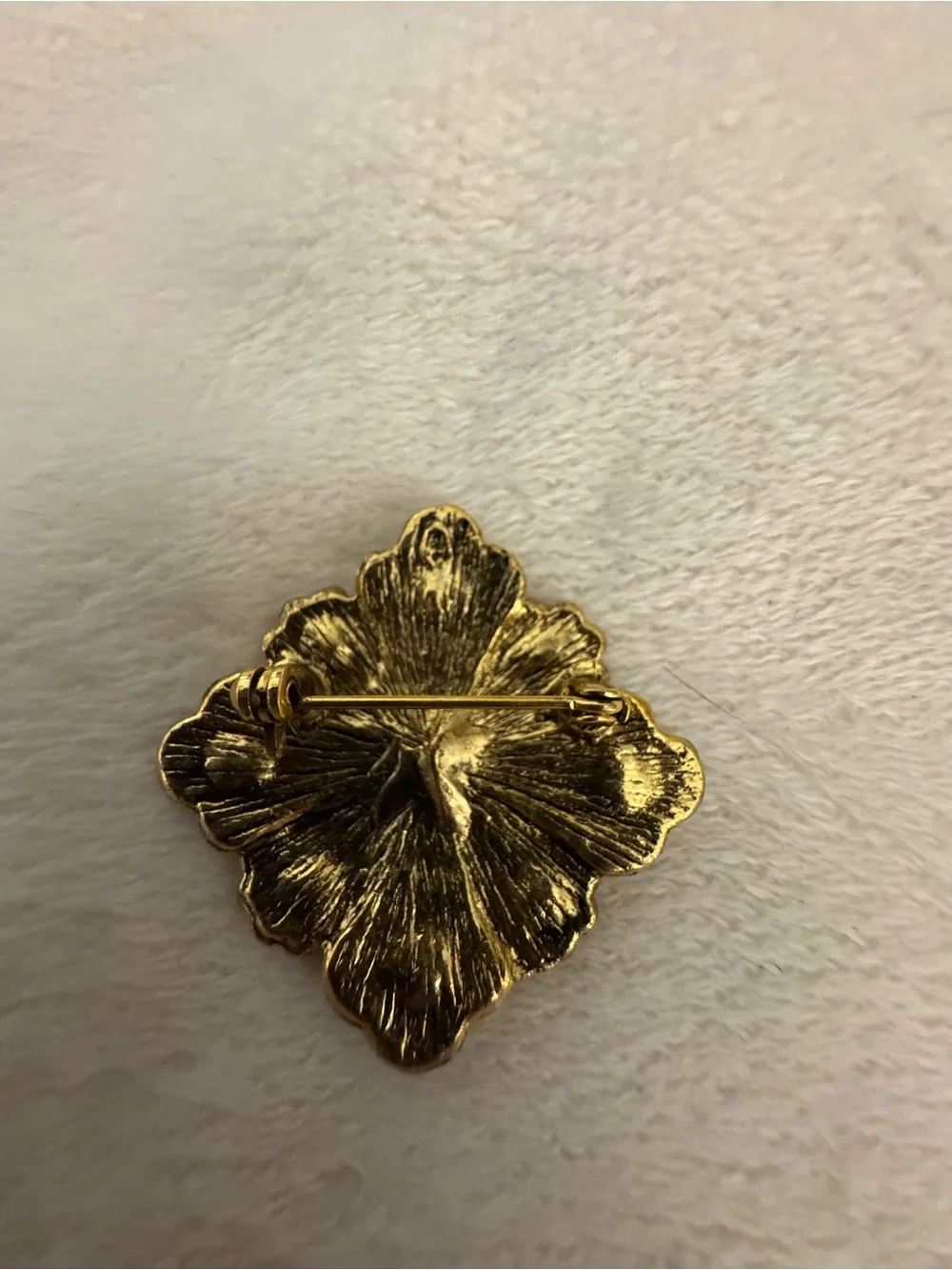 N/A gold tone